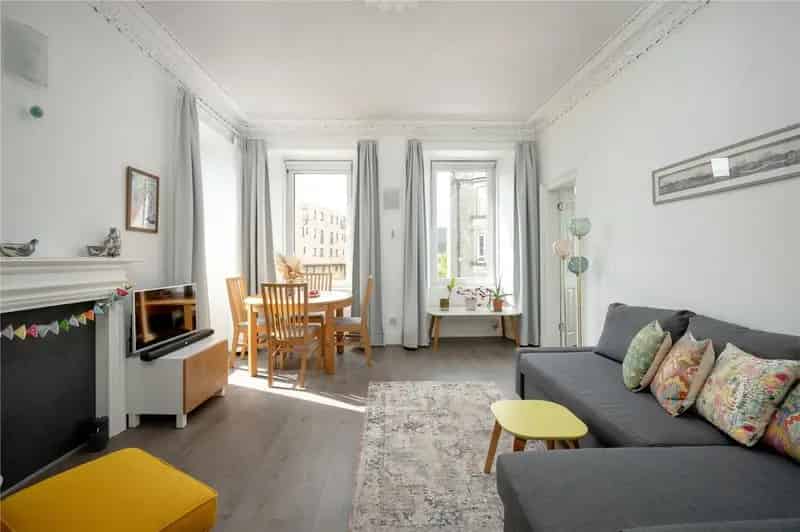 2 Bedroom Apartment for Sale in Scotland