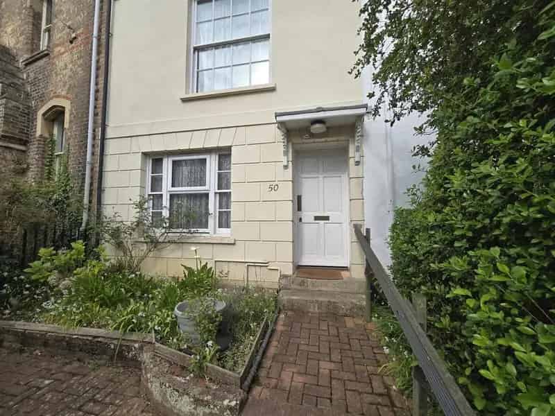 5 Bedroom Terraced House for Sale