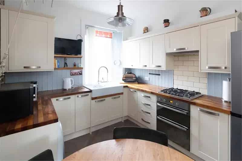 3 Bed Flat Musselburgh - Double Upper with 1 Reception Room