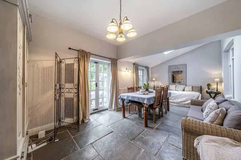 4 Bedroom Semi-Detached House for Sale Old St Mellons