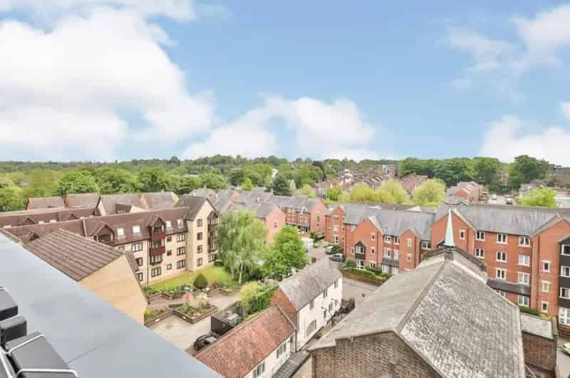 2 Bed 2 Bath Apartment with Balcony and Secure Parking