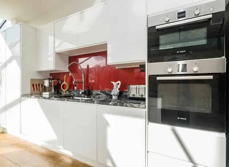 Five Bedroom Victorian House Near Queen's Park