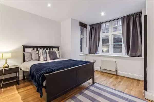 Two Bedroom Garden Flat in Period Conversion