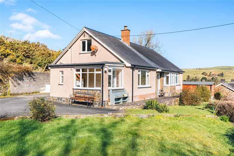 4 Bedroom Detached Bungalow for Sale Rhoslefain Tywyn