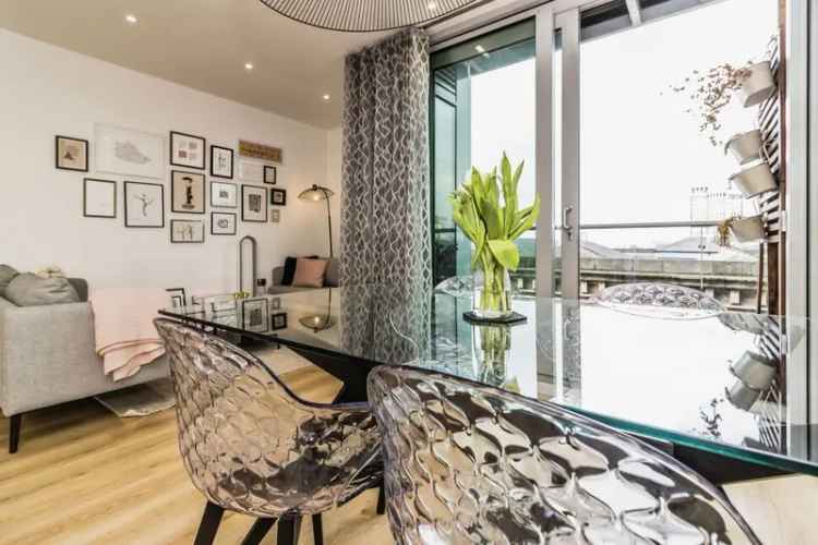 2 Bed Furnished Apartment Deansgate Manchester City Centre