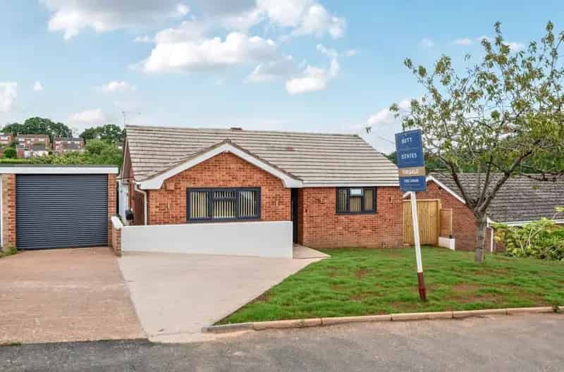 3 Bedroom Bungalow for Sale