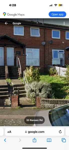2 Bedroom House with Garden