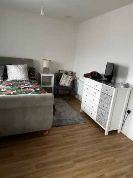 House For Rent , Crawley, England