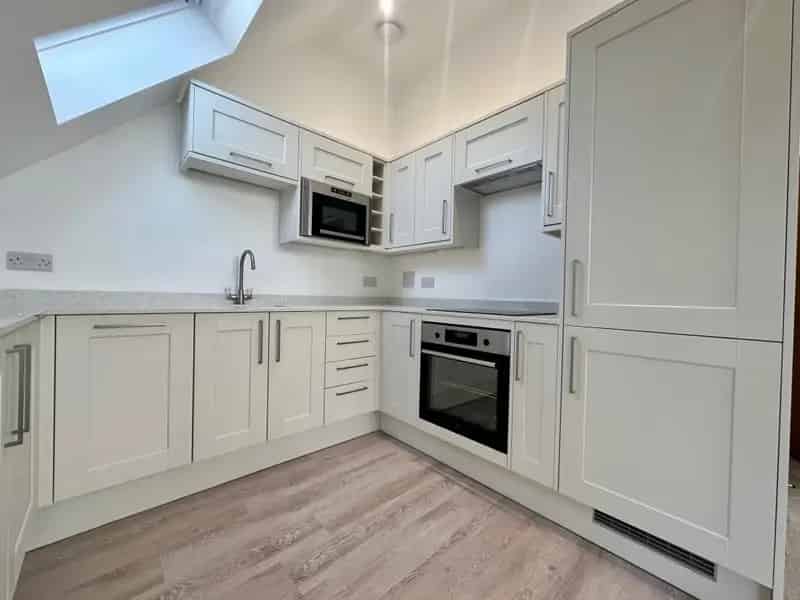 Seven Stunning 2 Bed Apartments in Weymouth with Parking