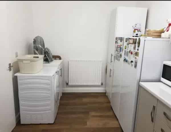 2 Bed Terraced House Near Lakegrounds Marina Allocated Parking New Kitchen