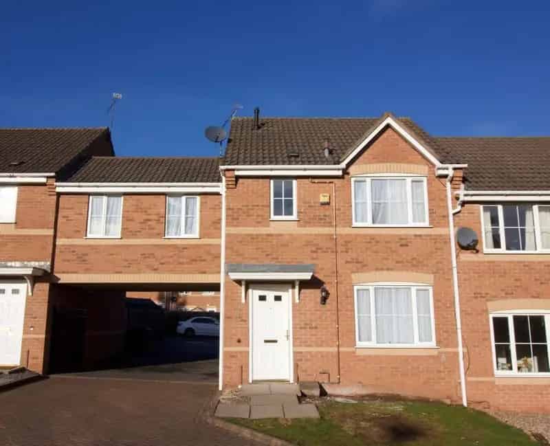 4 Bedroom Townhouse Near Coventry University