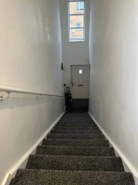2 Bedroom House with Garden and New Carpets