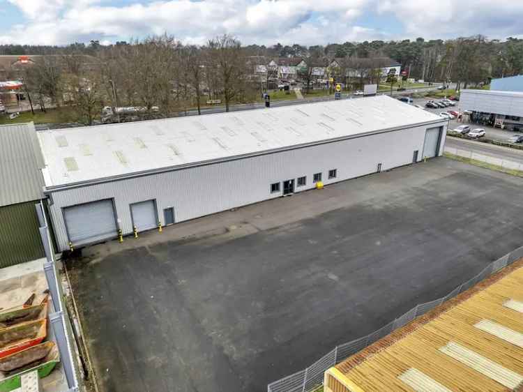 Detached Warehouse Unit with Modern Specification