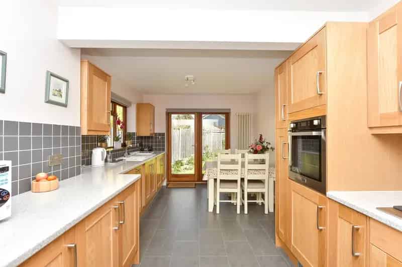 2 Bedroom Detached Bungalow for Sale Near High Street