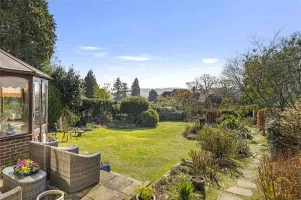 Field Cottage Detached Home with Garden Surrey