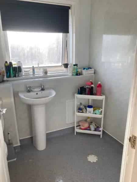 4 Bed House Near Schools and Park  Mitsubishi Air and Solar Panels
