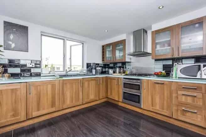 Two Bedroom Flat Chesterton Square Zero Deposit Available
