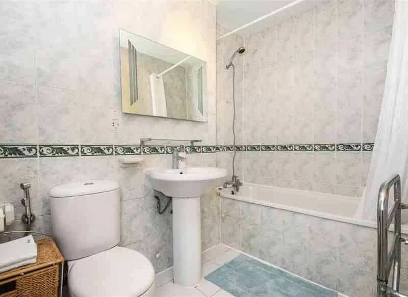 2 Double Bed Apartment Connaught Village Near Hyde Park