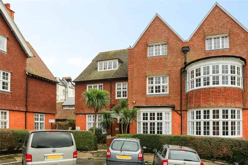 2 Bedroom Maisonette to Rent