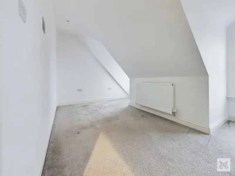 2 Bedroom Flat to Rent Broadstairs