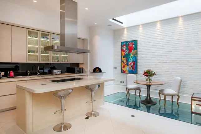 Mayfair Townhouse 5 Bedrooms Double Garage Luxury Amenities