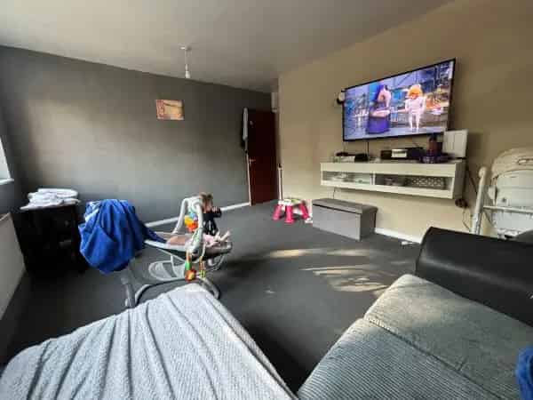 2 Bedroom Flat Olton Seeking 2-3 Bedroom House with Garden