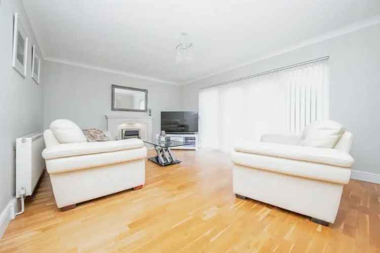 3 Bed House with Parking and Garden