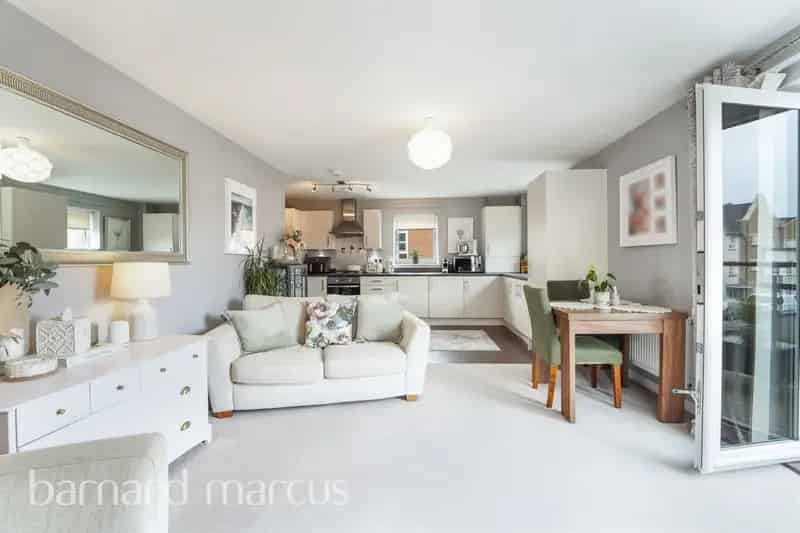 Two Double Bedroom Apartment in Noble Park Development