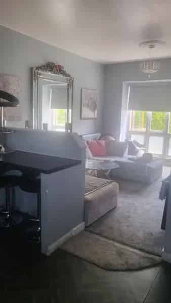 Large 2nd Floor Flat with Loft Conversion and Parking