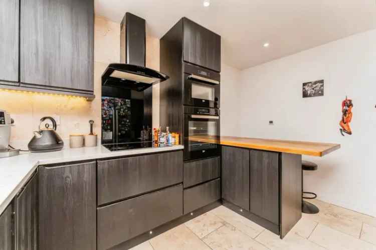 Four Bedroom Family Home with Garden Garage and Solar Panels