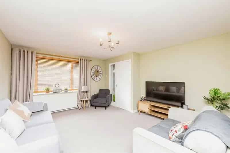 3 Bedroom Mid-Town House Near Royal Sutton Park