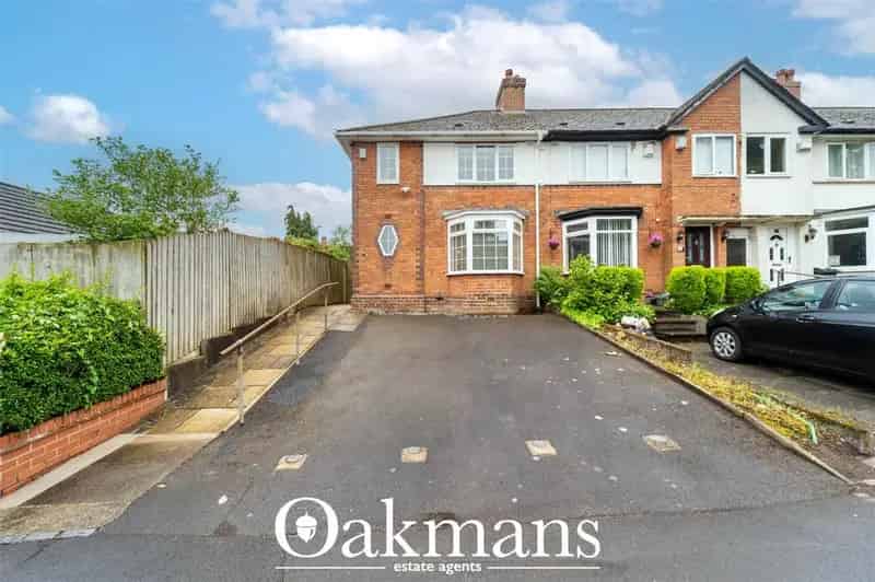 3 bedroom end of terrace house for sale