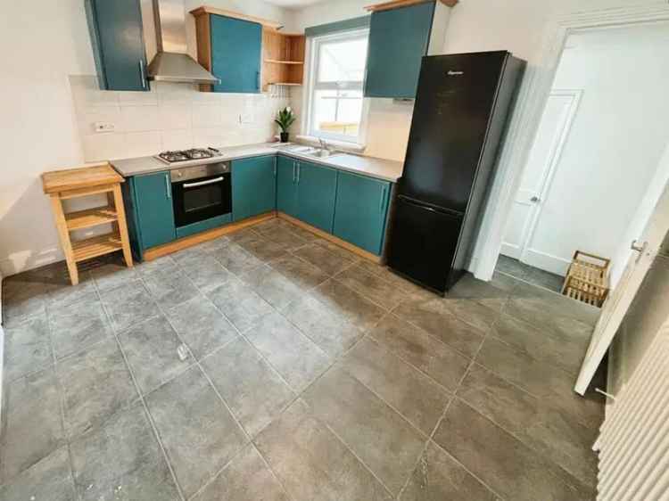 2 Bedroom Mid Terrace House to Rent London E13