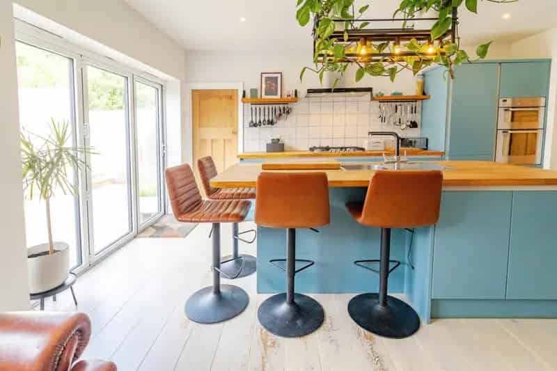 Three-Bedroom Detached House in Woburn Sands