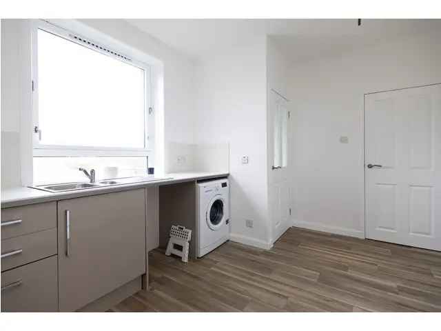 2 bedroom flat  for sale