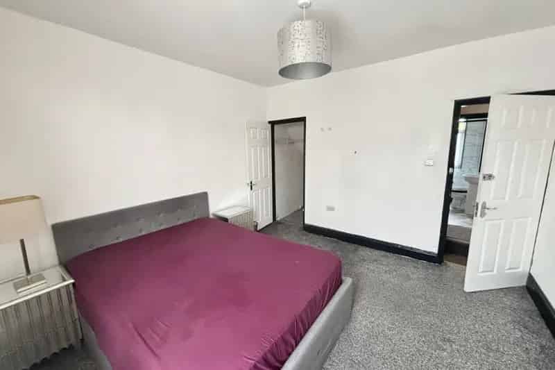 4 Bedroom Furnished House Sheffield - Students Professionals
