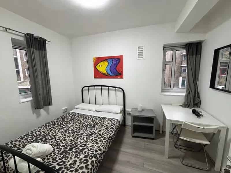 2 Bedroom Flat for Sale London SE11 Near South Bank