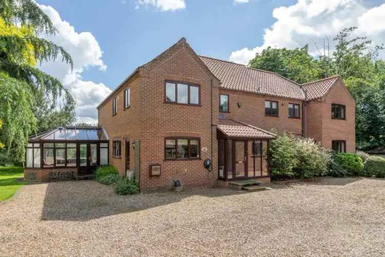 6 bedroom detached house for sale