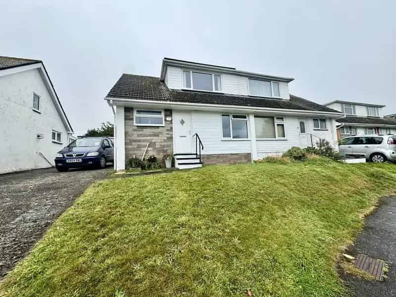 3 Bedroom Semi-Detached House to Rent Newlyn