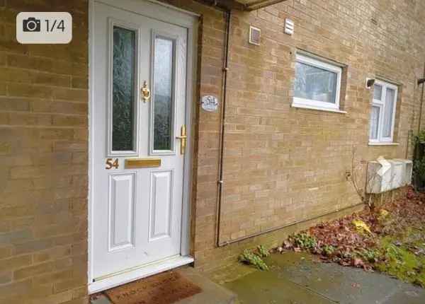 Flat For Rent in Stevenage, England