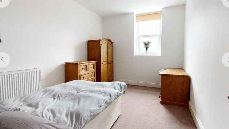 5 bedroom flat to rent