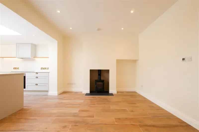 2 Bedroom End Terrace House to Rent Cambridge