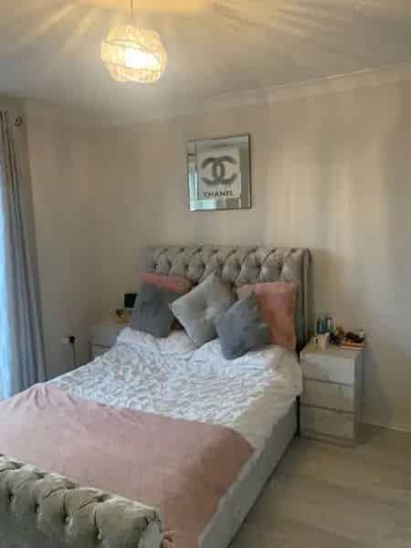 1 Bedroom Flat South Ockendon Freshly Decorated