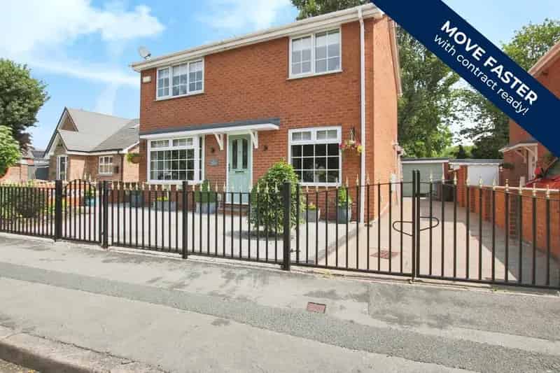 3 Bedroom Detached House For Sale