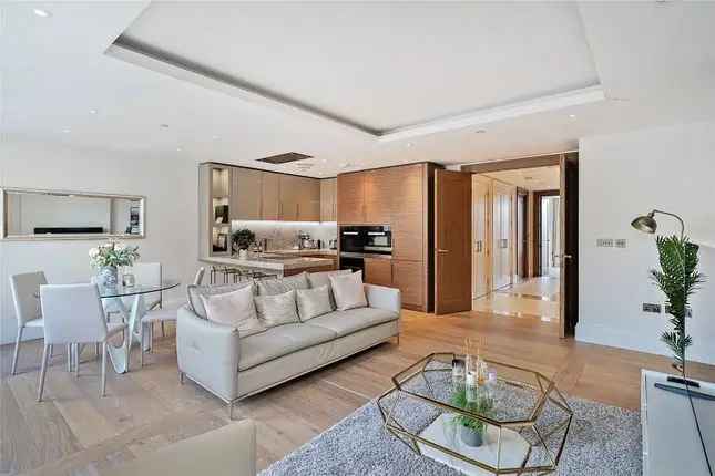 Flat for sale in Strand, Temple, London WC2R