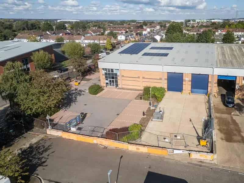 Modern Industrial Units For Lease Extensively Refurbished