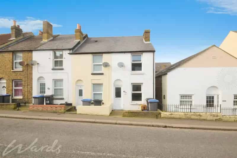 2 Bedroom End Terrace House to Rent Near A2 and A20