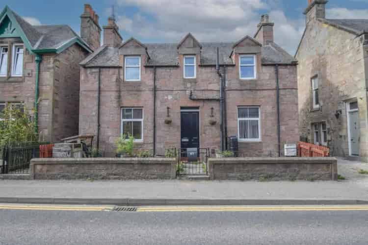 2 Bedroom Flat for Sale near Inverness City Centre
