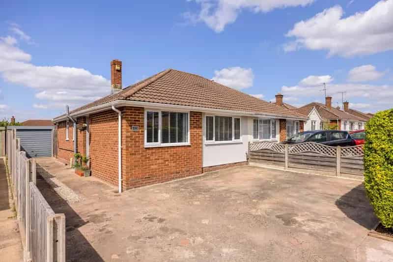 2 Bedroom Semi-Detached Bungalow for Sale
