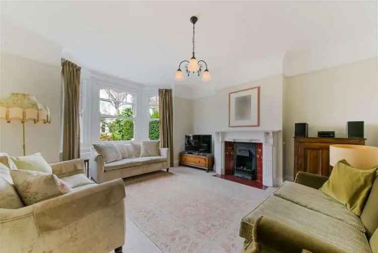 4 Bed House for Sale in West Wimbledon